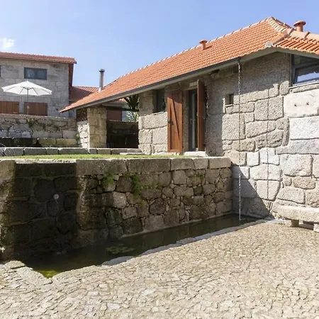 Dom wakacyjny Fumeiro House *